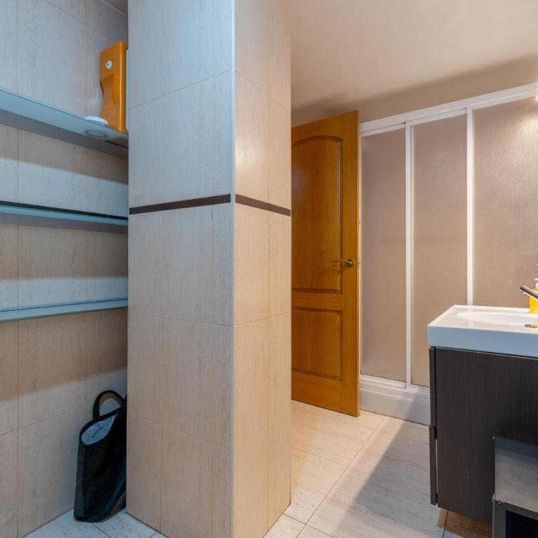 Apto Pasaje Gran Capitán - Apartamento - 39