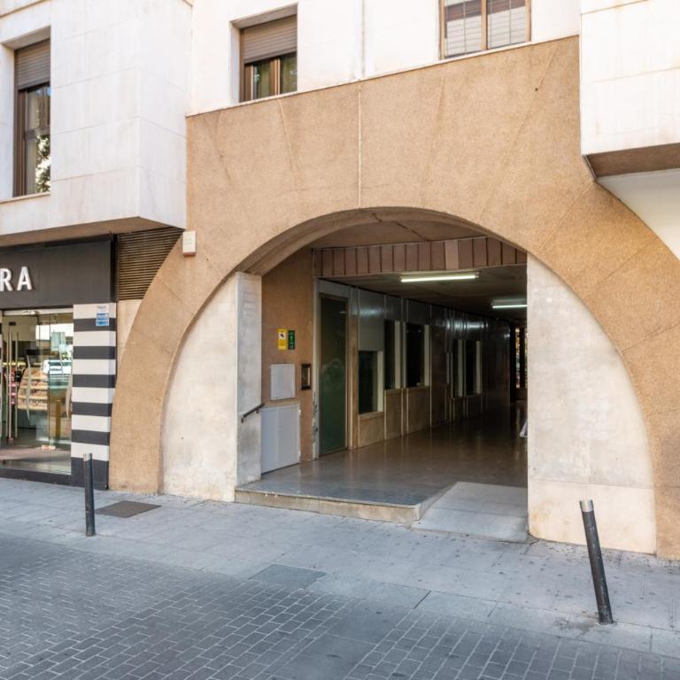Apto Pasaje Gran Capitán - Apartamento - 54