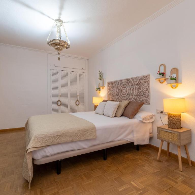 Apto Pasaje Gran Capitán - Apartamento - 48