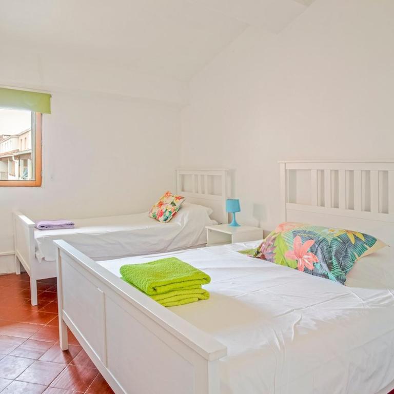 La Vigneronne Marseillan 4ch piscine parking clim - Four-Bedroom Vacation Home - 4