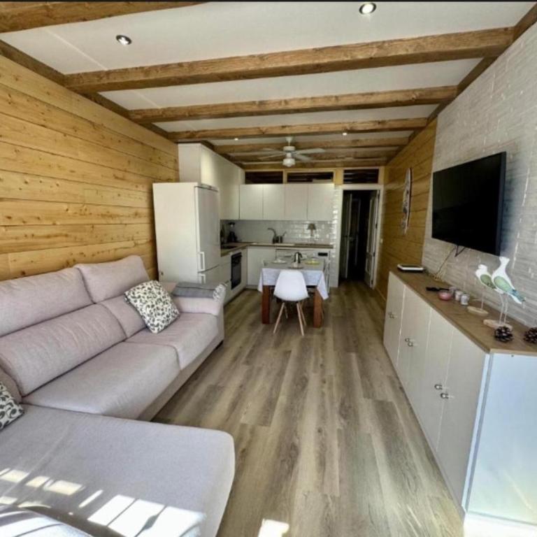 Casa de Madera 2 - Two-Bedroom Apartment - 20