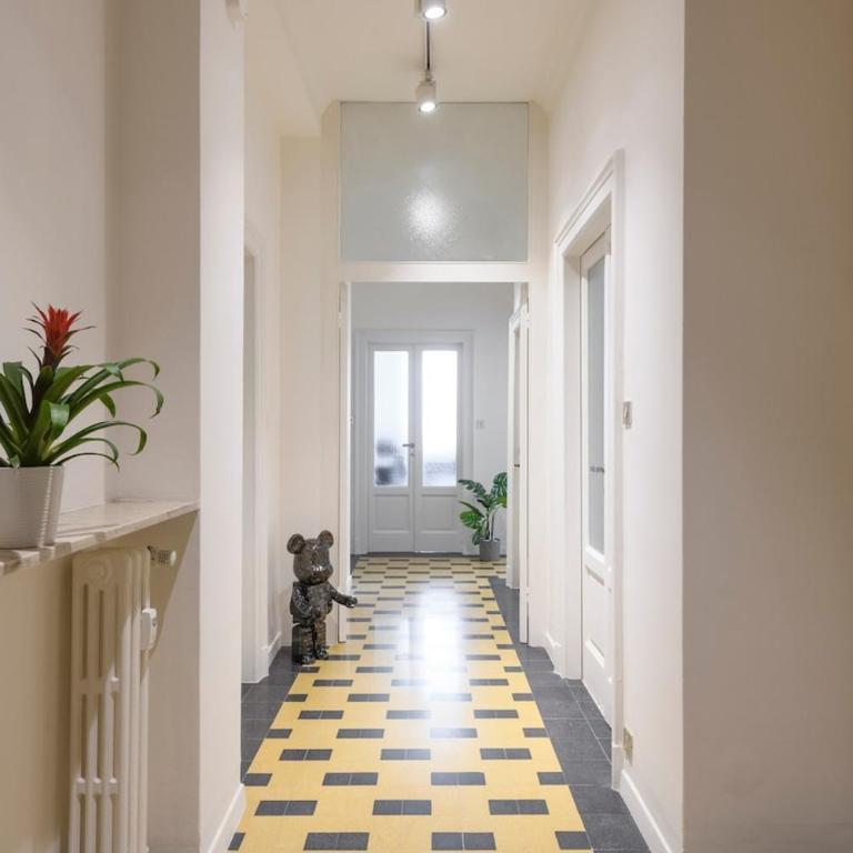 Vigoni 3 - Elegant Apartment for 6 People - Appartamento con 2 Camere da Letto e Balcone - 2