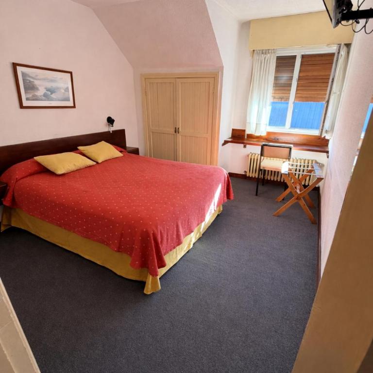 Hotel Crismalu - Centro - Habitación Cuádruple Clásica - 4