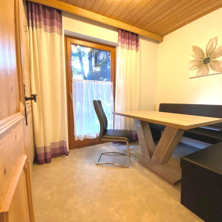 Gästehaus Alpina - Apartment mit Dusche - 8