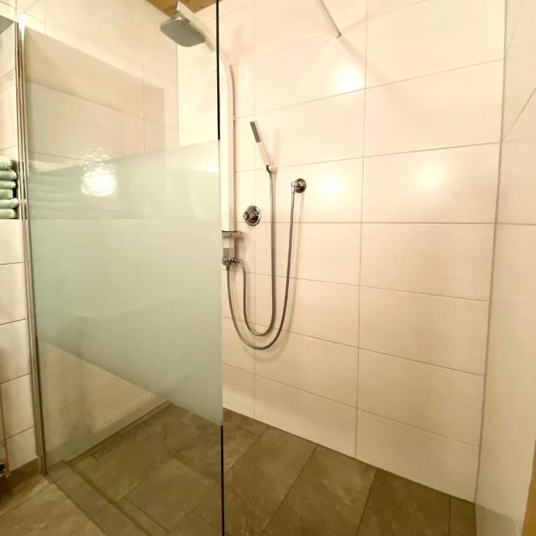 Gästehaus Alpina - Apartment mit Dusche - 12