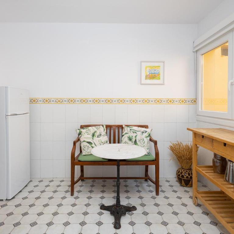 C92 - Rustic Two Bedrooms Apartment with Terrace - Apartamento - 33