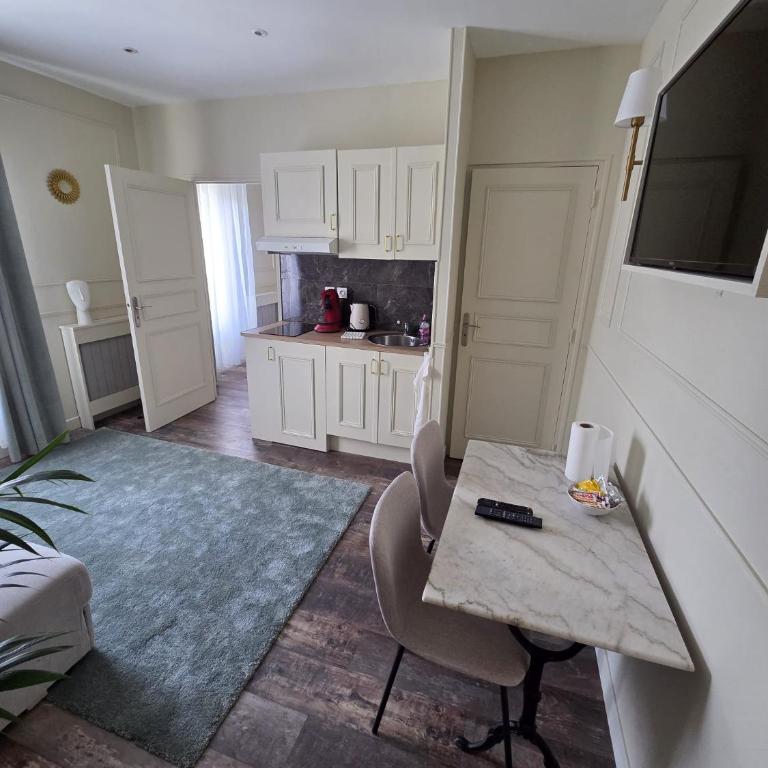 Chez Léa - aux pieds de la cathédrale - Apartment mit 1 Schlafzimmer - 3