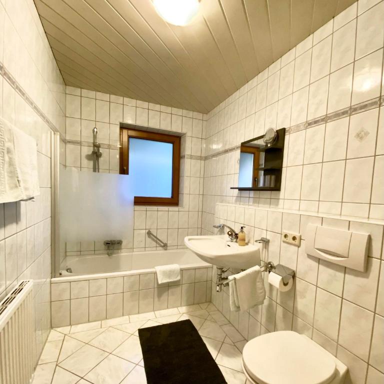 Gästehaus Alpina - Apartment mit Dusche - 10