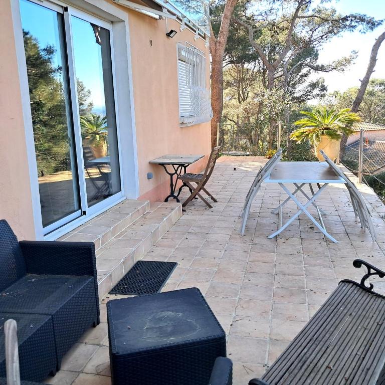 Aqui siem ben - Two-Bedroom Apartment - 18