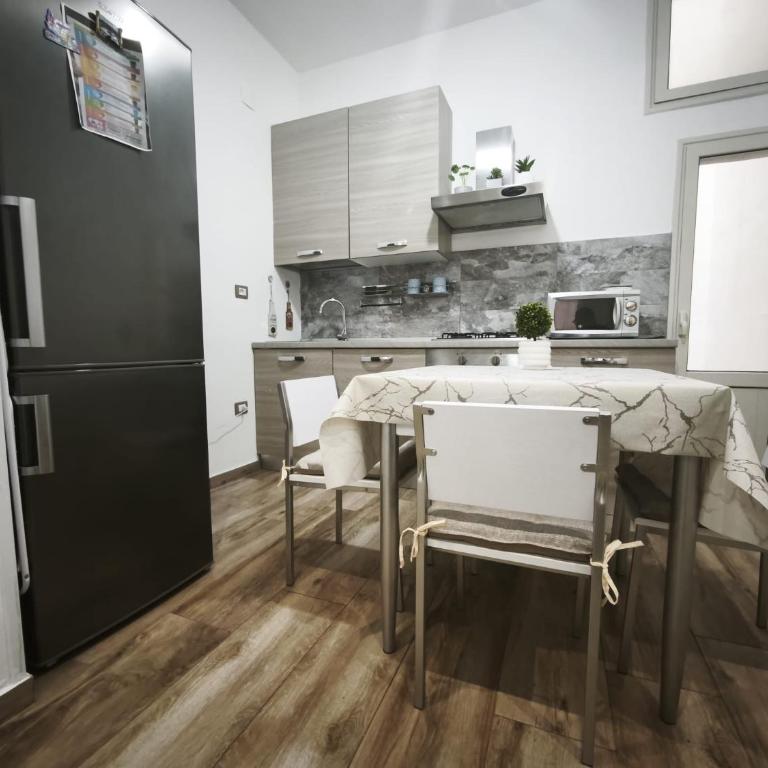 B&B Ampelea - Camera Quadrupla con Bagno Privato Esterno - 2