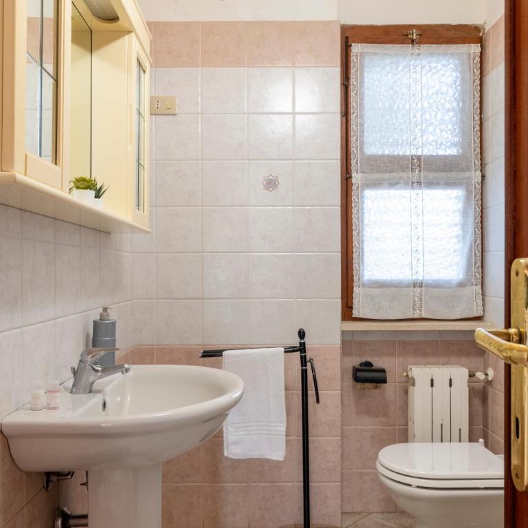 200m From the Sea, Villa with Garden, Pet Friendly - Villa con 3 Camere da Letto - 8