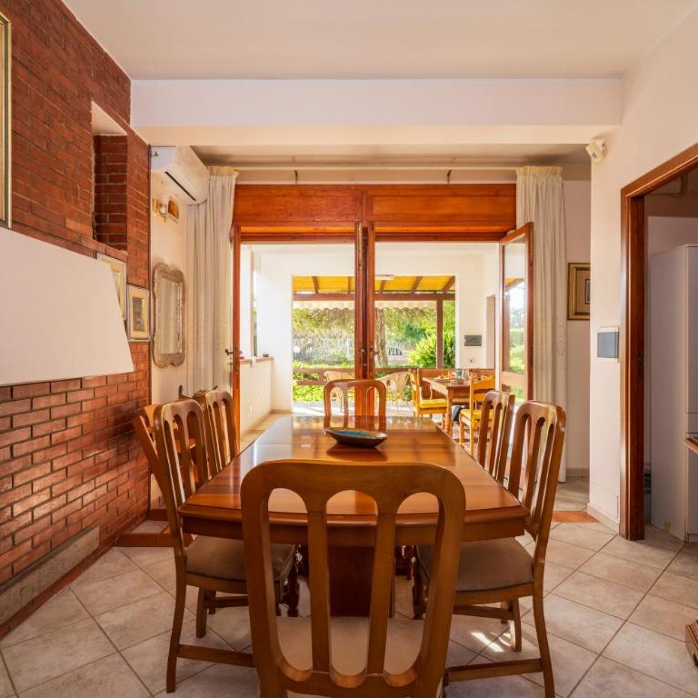 200m From the Sea, Villa with Garden, Pet Friendly - Villa con 3 Camere da Letto - 4