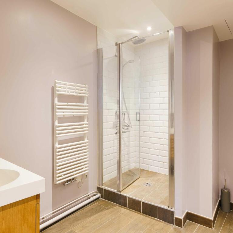 Bright and Airy 1BD Apartment Quartier de la Gare - Appartement - 13