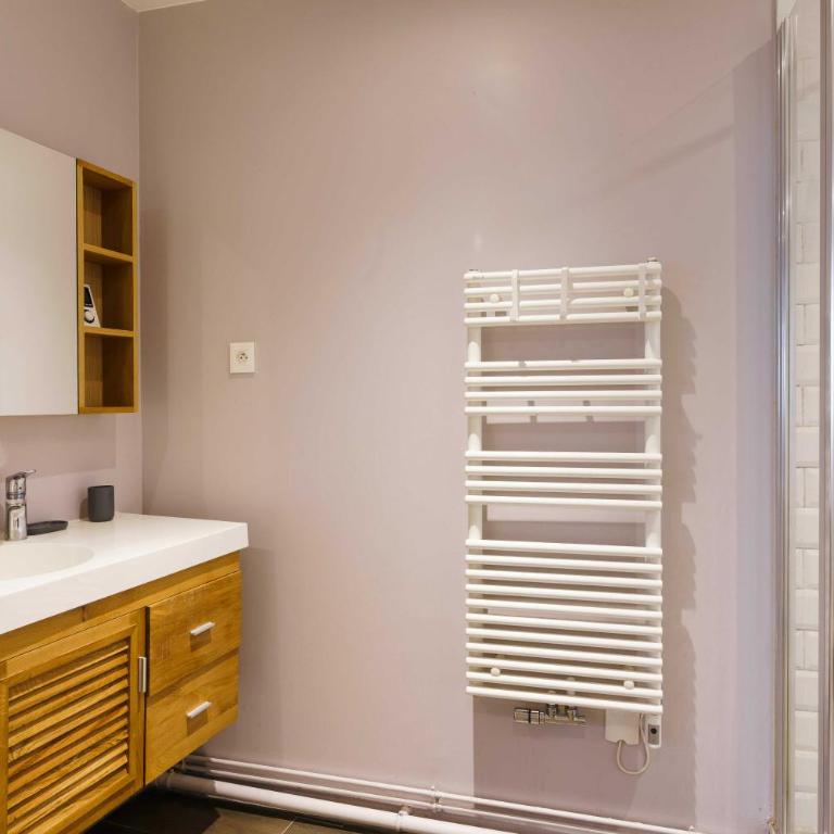 Bright and Airy 1BD Apartment Quartier de la Gare - Appartement - 15