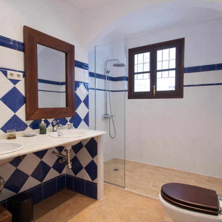 C92 - Rustic Two Bedrooms Apartment with Terrace - Apartamento - 32