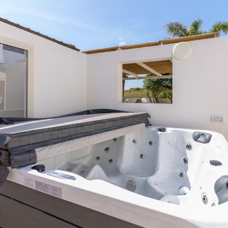 bluewindowhome - Two-Bedroom Villa - 24