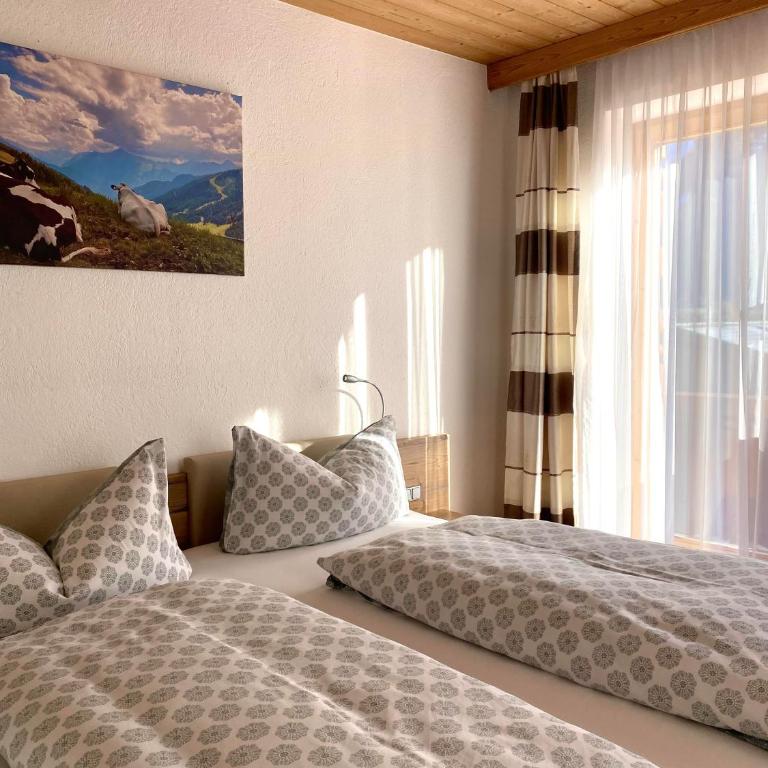 Gästehaus Alpina - Doppelzimmer mit Dusche - 6