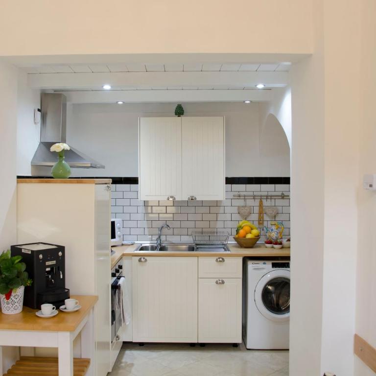 Casa Camelia - Cathedral View Apartment, 90m from Duomo - Appartamento con 3 Camere da Letto e con Vista - 8