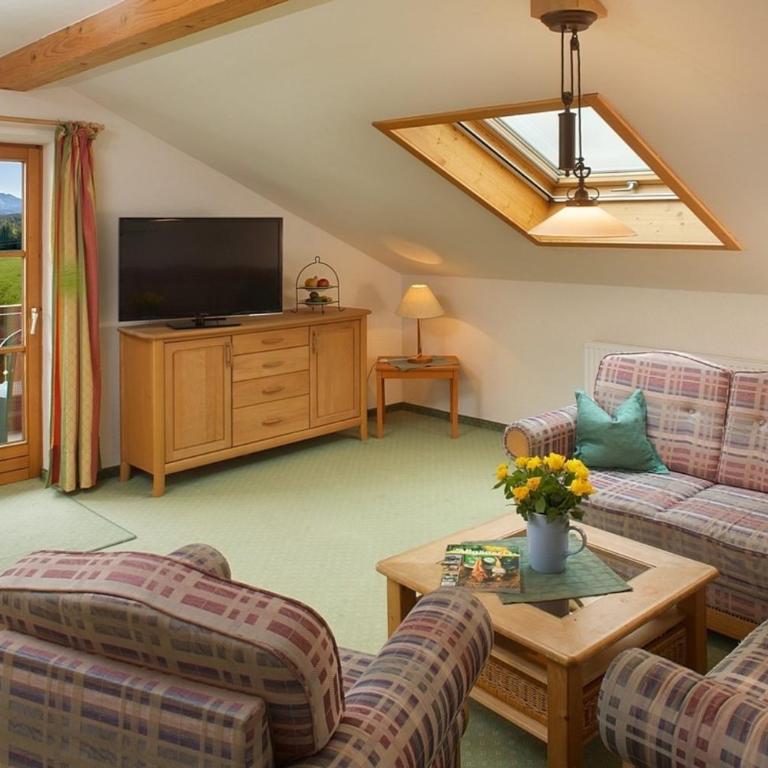 Ferienwohnung Panoramablick , Hof Alpenseeblick, NesselwangAttleseeAllgäu - Apartment - 2