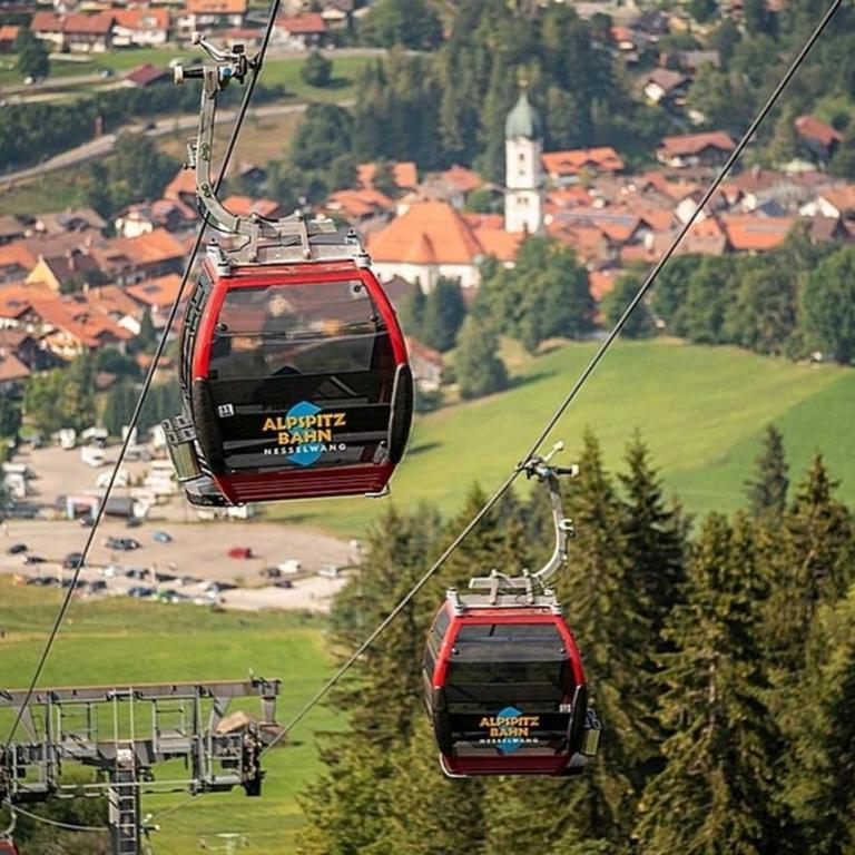 Ferienwohnung Bergblick m zusätzl Doppelzimmer, Hof Alpenseeblick, NesselwangAttleseeAllgäu - Apartment - 13
