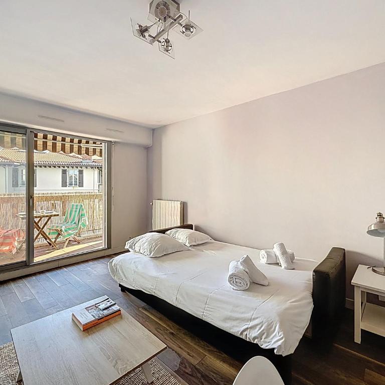 Agréable grand T2 tout confort au centre de Biarritz - Appartement 1 Chambre avec Balcon et Vue sur la Ville - 16
