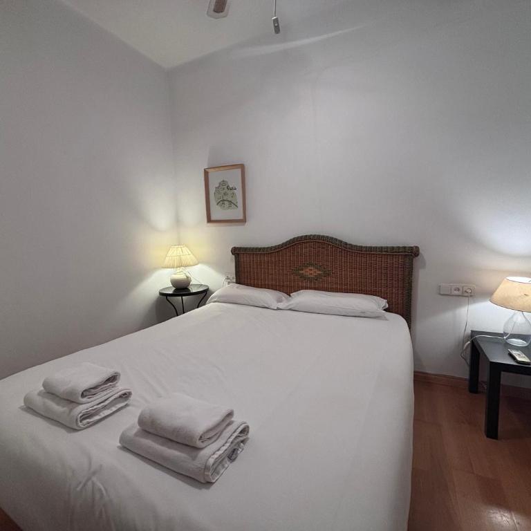 Bonito apartamento en el Eixample - Two-Bedroom Apartment - 2