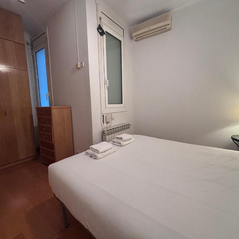 Bonito apartamento en el Eixample - Two-Bedroom Apartment - 3