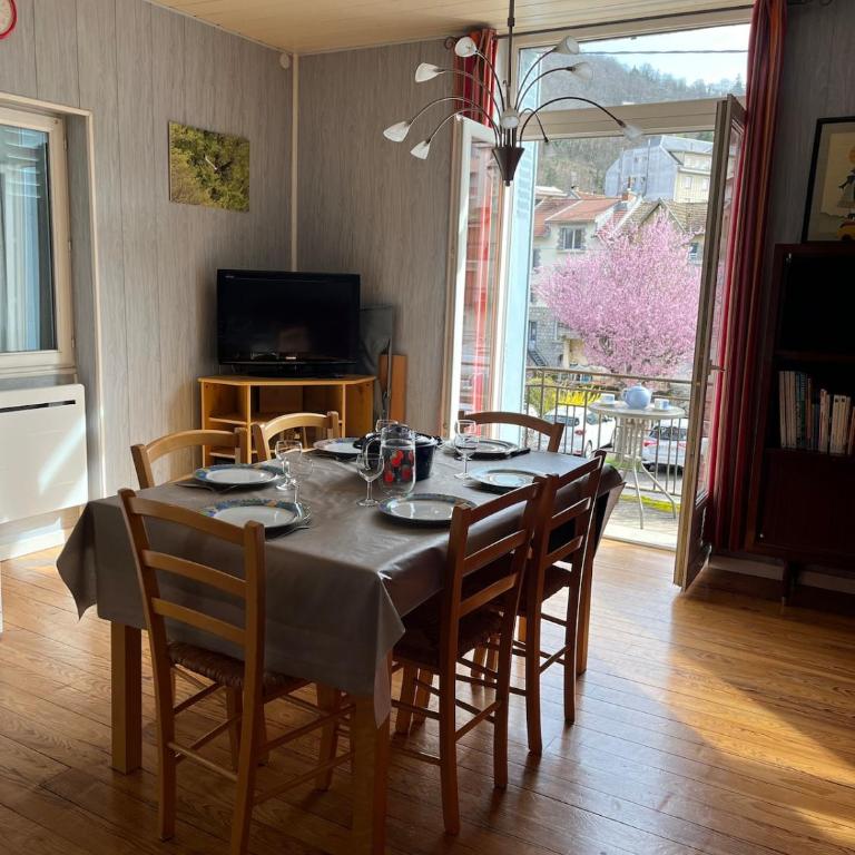 Gîte "Le Baou" à deux pas du télécabine! - Appartement 3 Chambres - 11
