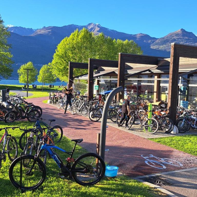 Villa Lago Groundfloor Lakefront Beach Garden Bike&Boat& Scooter Lake Como - Appartamento con 2 Camere da Letto - 51