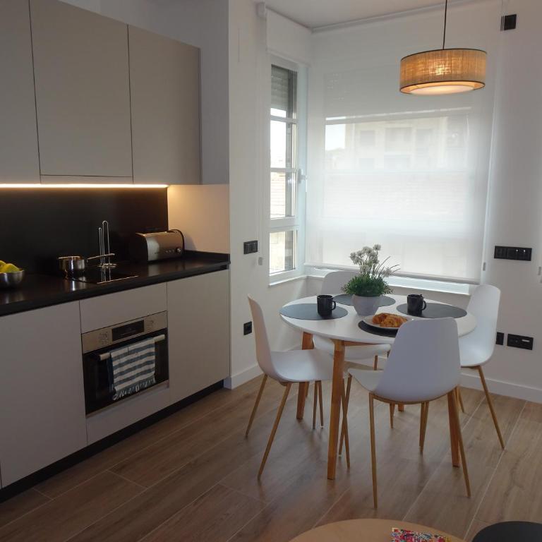 Apartamentos Prior by gaiarooms - One-Bedroom Superior Apartment - 2