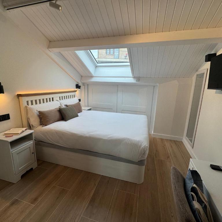 Apartamentos Prior by gaiarooms - Penthouse Apartment - 15