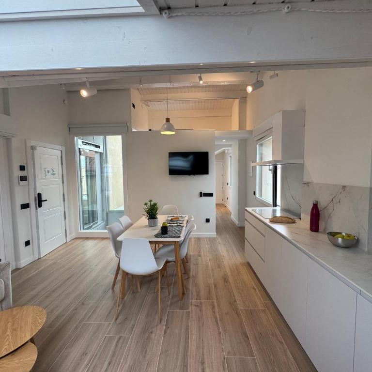 Apartamentos Prior by gaiarooms - Penthouse Apartment - 18