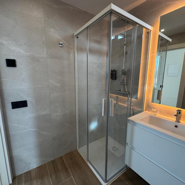 Apartamentos Prior by gaiarooms - Penthouse Apartment - 27