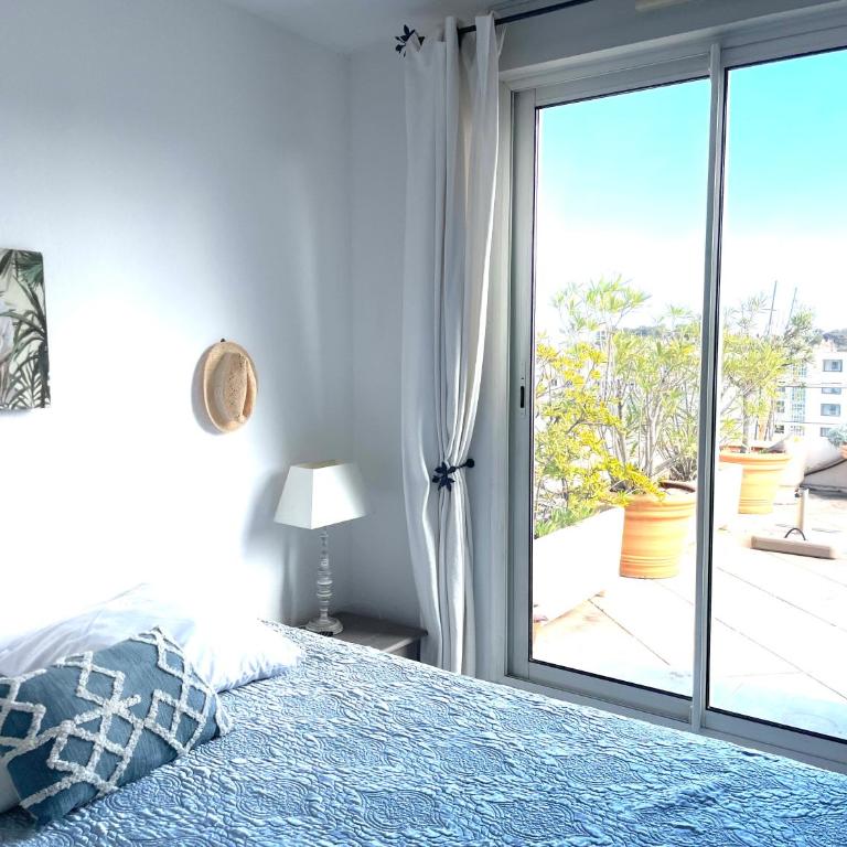 Les Terrasses Turquoise Très grande terrasse en roof top , Plage à pied - Two-Bedroom Apartment - 28