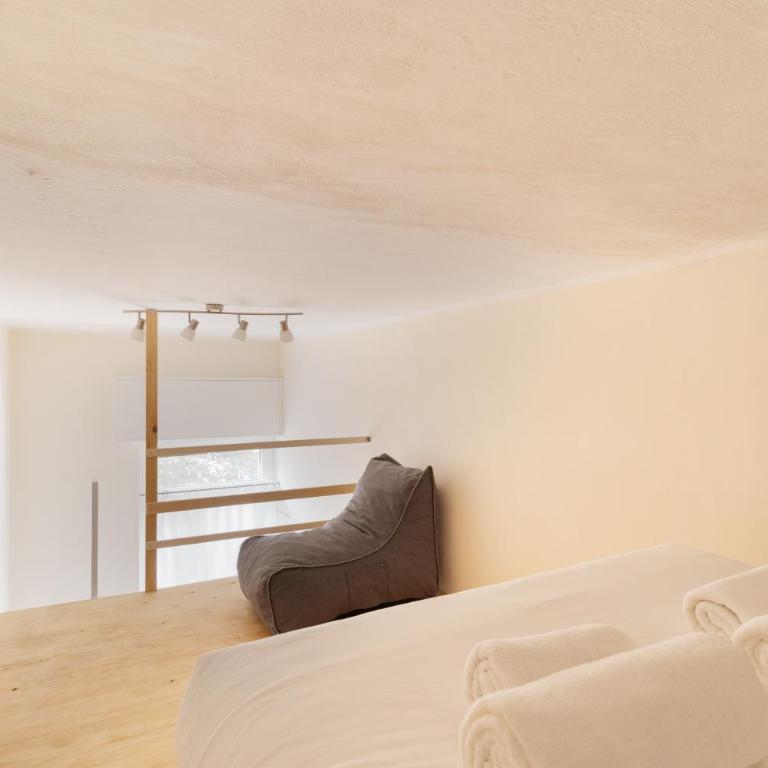 GuestHost - Cozy Loft with Mezzanine Milan - Appartamento con 1 Camera da Letto - 15