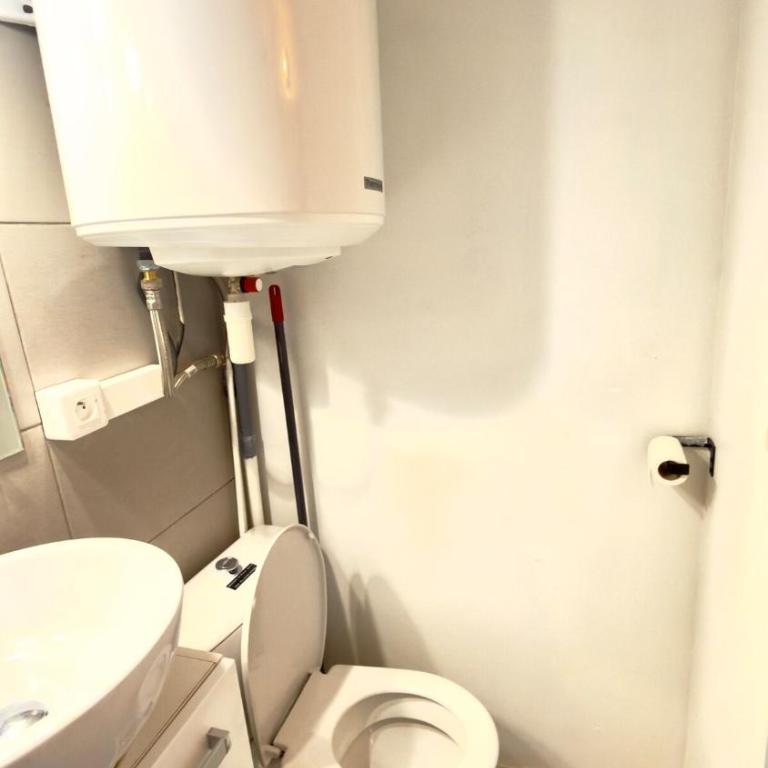 Studio cosy et lumineux en hypercentre à Toulouse - Apartment mit 1 Schlafzimmer - 7