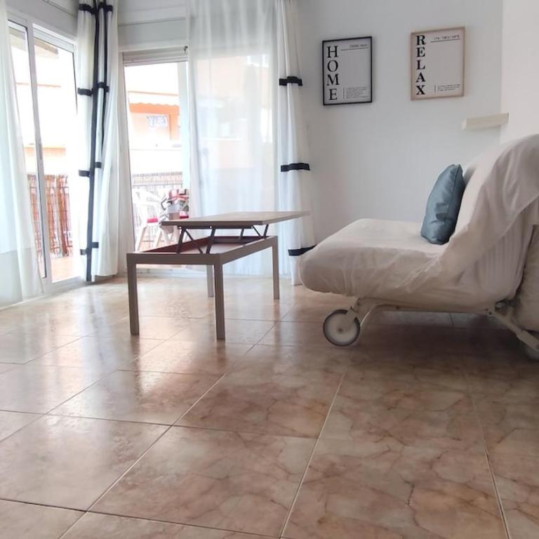 Apartamento Paseo Marítimo frente el mar con terraza y parking - One-Bedroom Apartment - 4