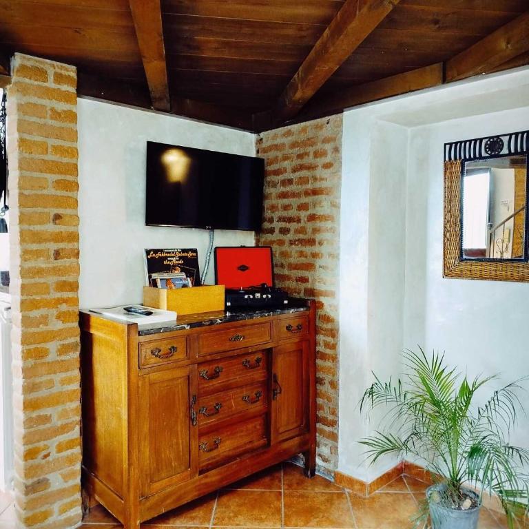 La Casa del Camino - One-Bedroom Apartment - 9