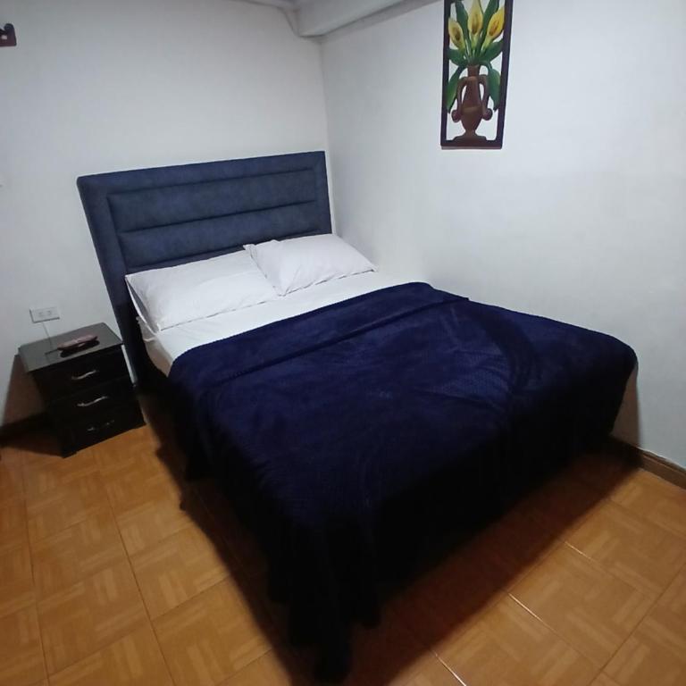 Casa grande de 4 dormitorios a solo 700 metros del centro - Casa con 1 dormitorio - 4