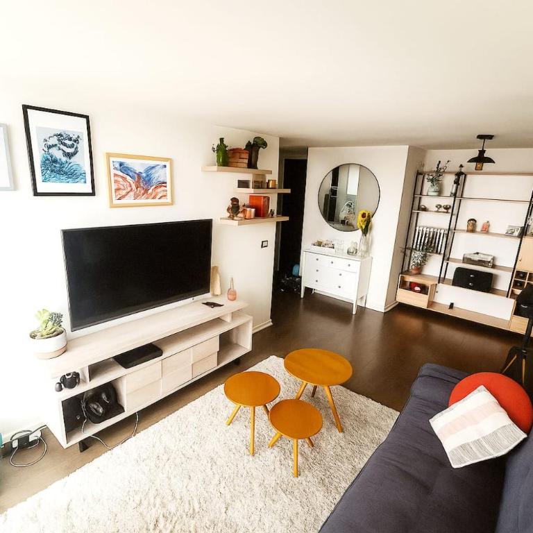 Depto full cercano a metro, Parking, Piscina, Check in 24-7 - Two-Bedroom Apartment - 1