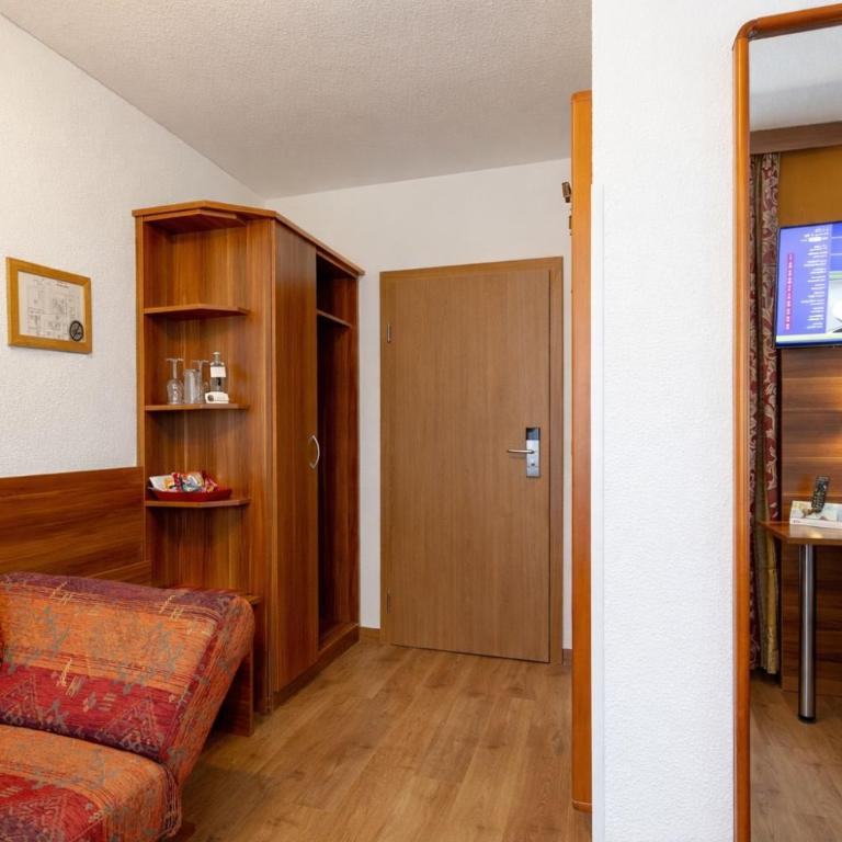 TIPTOP Hotel Burgschmiet Garni - Chambre Simple - 5