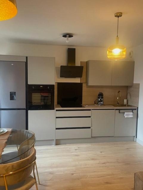T2 Crolles Haut de gamme terrasse vue Belledonne - Appartement 1 Chambre avec Balcon et Vue sur les Montagnes - 13