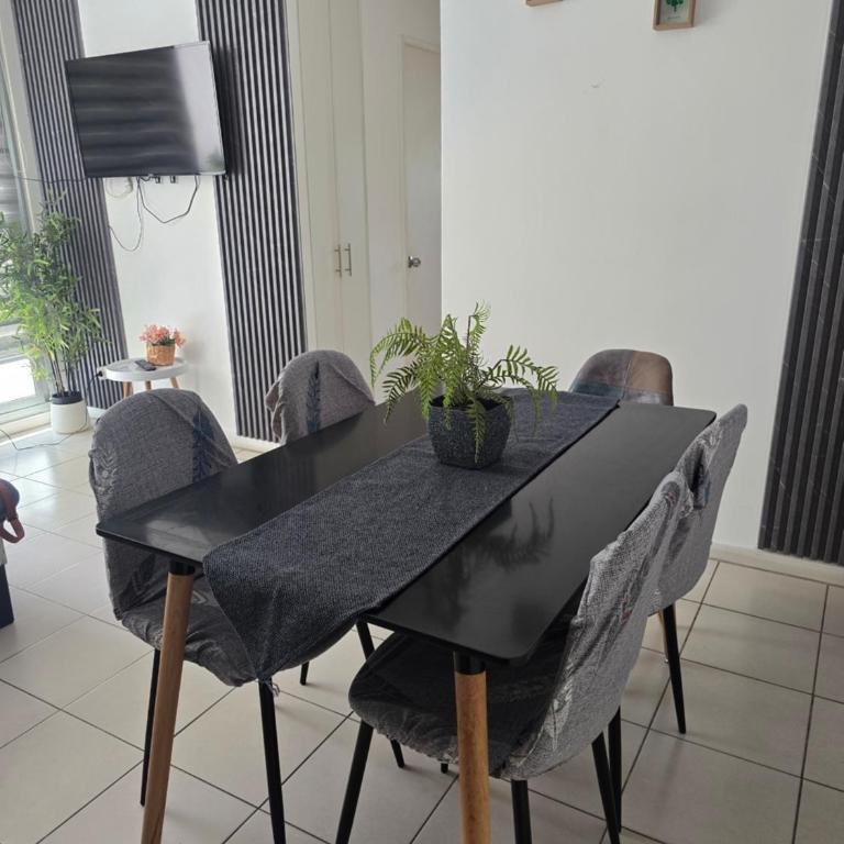 Departamento acogedor y familiar - Three-Bedroom Standard Apartment - 1