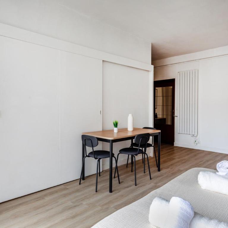 Appartement Élégant au Cœur du 16e Arrondissement - Estudio - 17