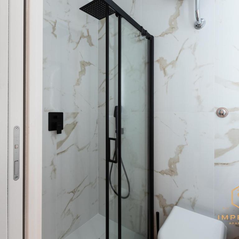 Imperium Aquilae - Luxury guest house, 300mt to Metro, 8 min to Colosseum - Camera Tripla con Balcone - 19