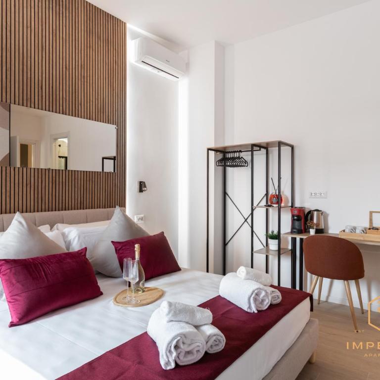 Imperium Aquilae - Luxury guest house, 300mt to Metro, 8 min to Colosseum - Camera Tripla con Balcone - 6