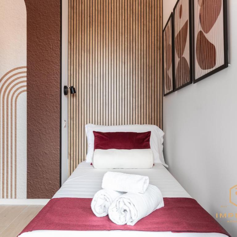 Imperium Aquilae - Luxury guest house, 300mt to Metro, 8 min to Colosseum - Camera Tripla con Balcone - 12