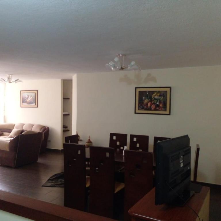 Departamento en La Colón 3 hab, 5 camas, equipado - Three-Bedroom Apartment - 1