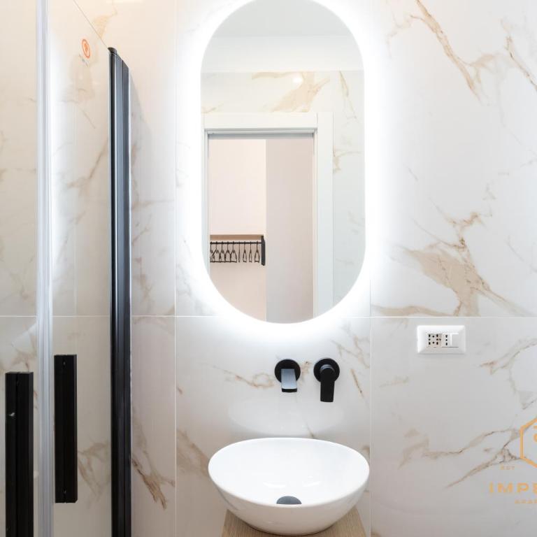 Imperium Aquilae - Luxury guest house, 300mt to Metro, 8 min to Colosseum - Camera King Deluxe - 6