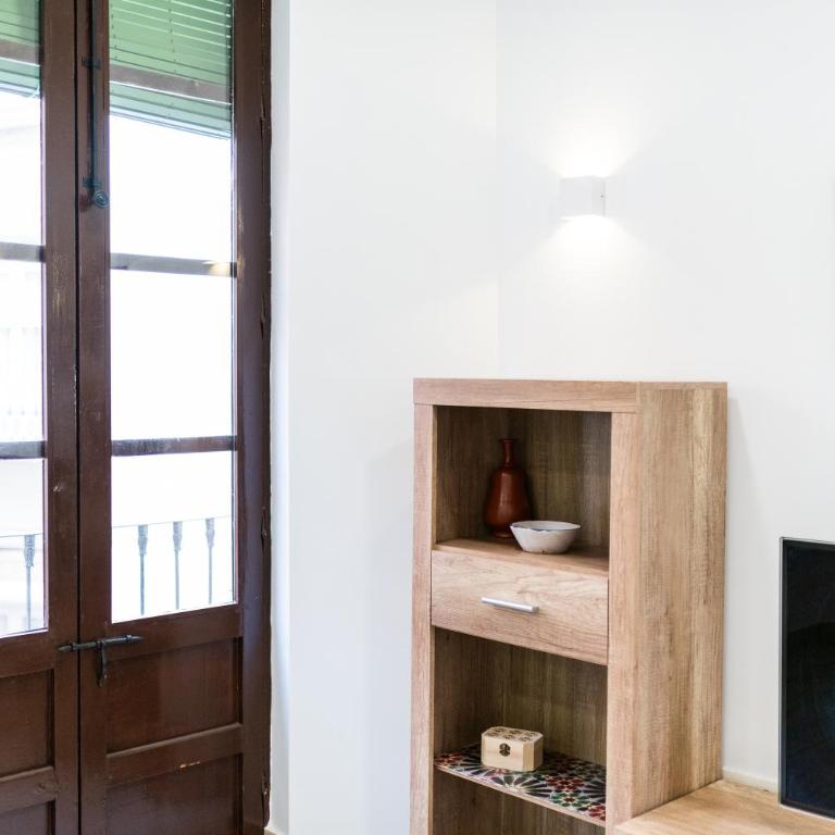 Alojamiento con Encanto en Corazón Granada - Two-Bedroom Apartment - 36